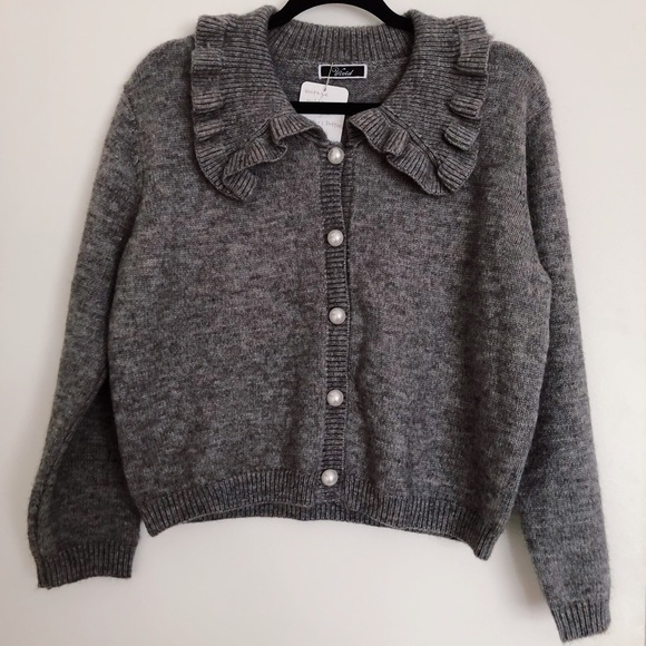 Vintage Ruffle Collar Knit Cardigan Sweater with Pearl Buttons - Picture 1 of 2
